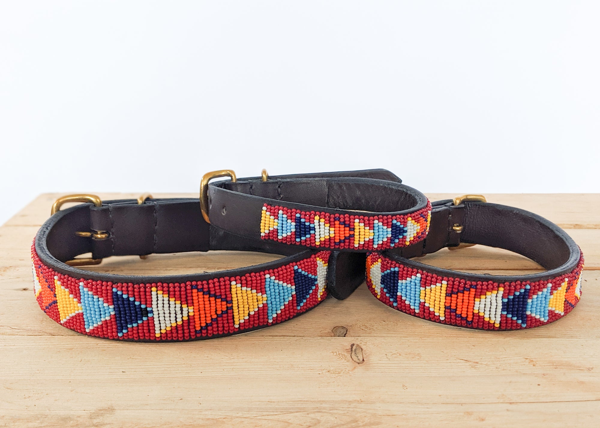 Red arrow Masai beaded dog collar